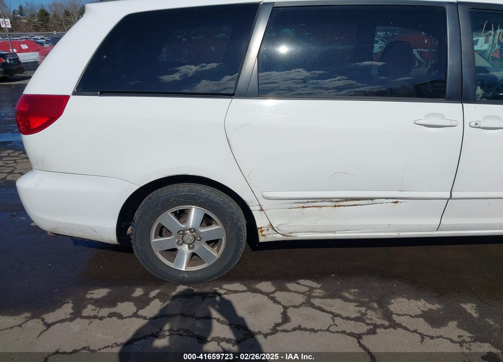 2010 TOYOTA SIENNA LE VIN: 5TDKK4CC0AS329537