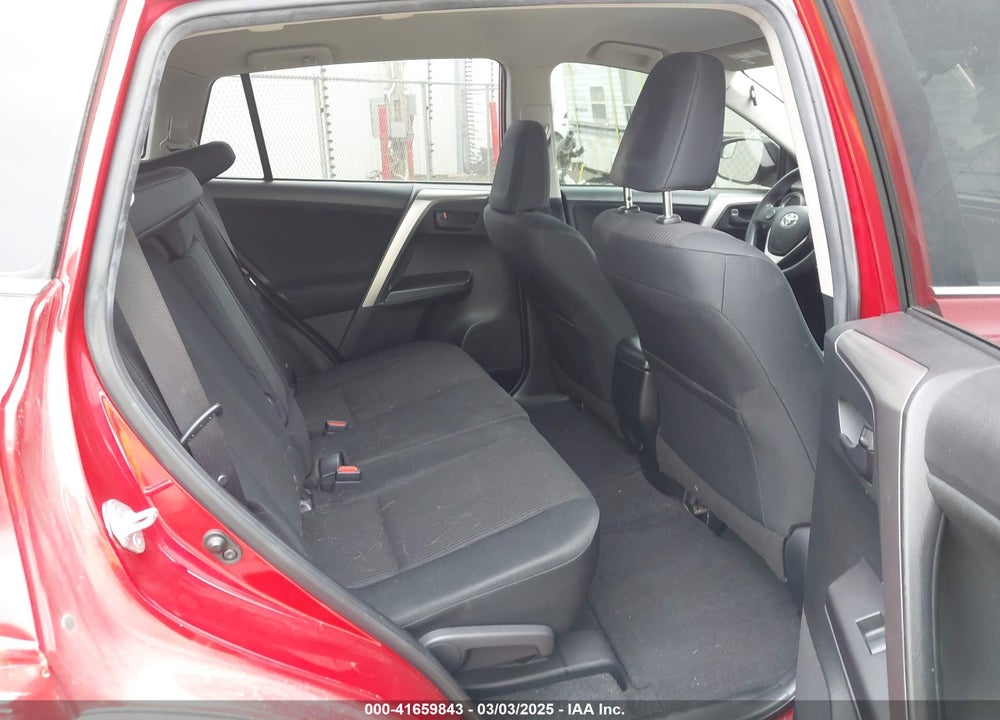 2016 TOYOTA RAV4 VIN: JTMBFREVXGJ084526