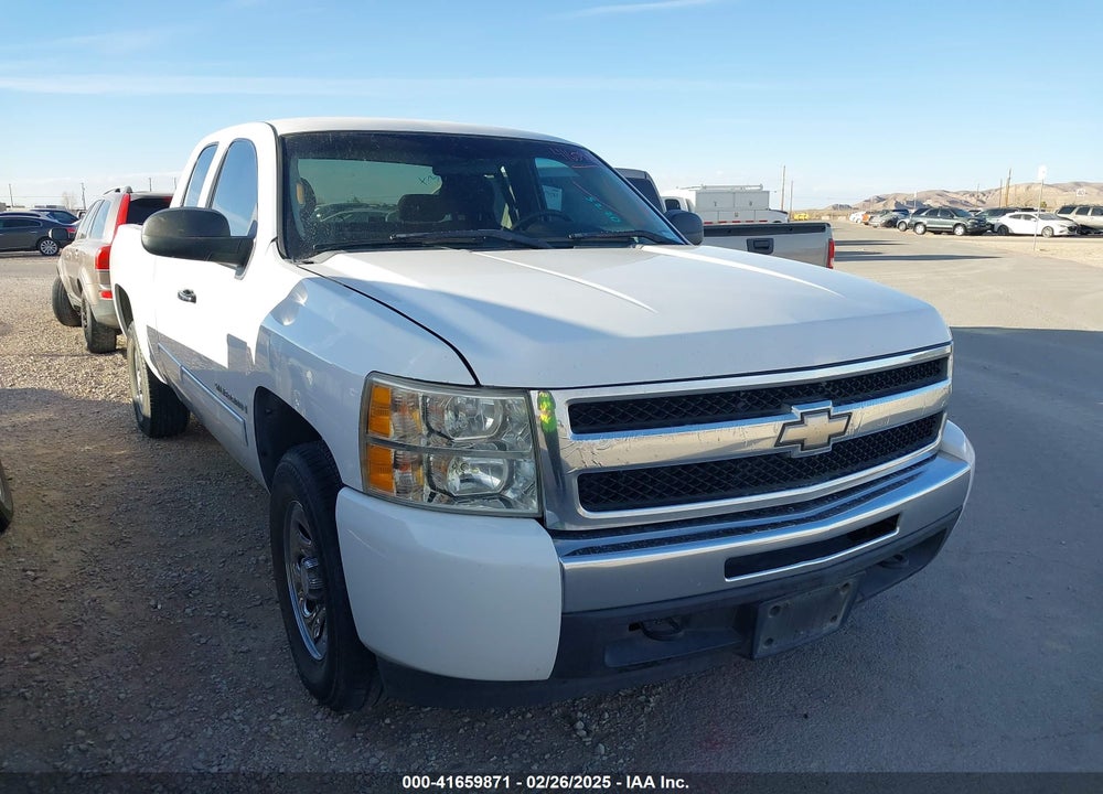 2009 CHEVROLET SILVERADO 1500 LT VIN: 2GCEC29C891119700