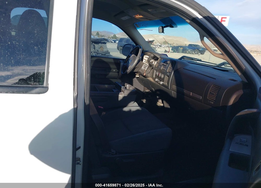 2009 CHEVROLET SILVERADO 1500 LT VIN: 2GCEC29C891119700