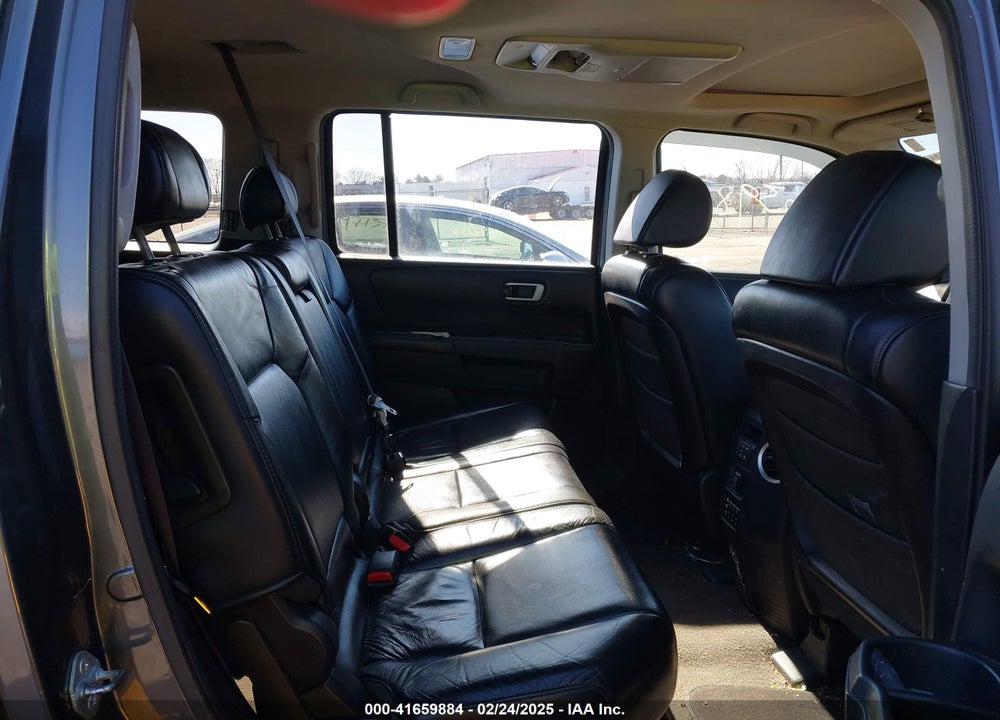 2010 HONDA PILOT VIN: 5FNYF4H67AB018368
