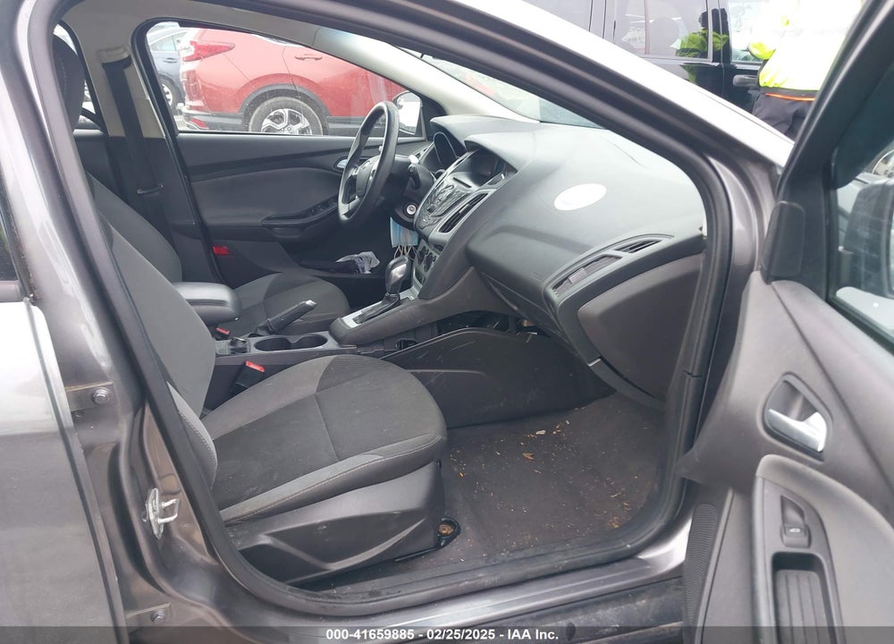 2014 FORD FOCUS VIN: 1FADP3K24EL133143