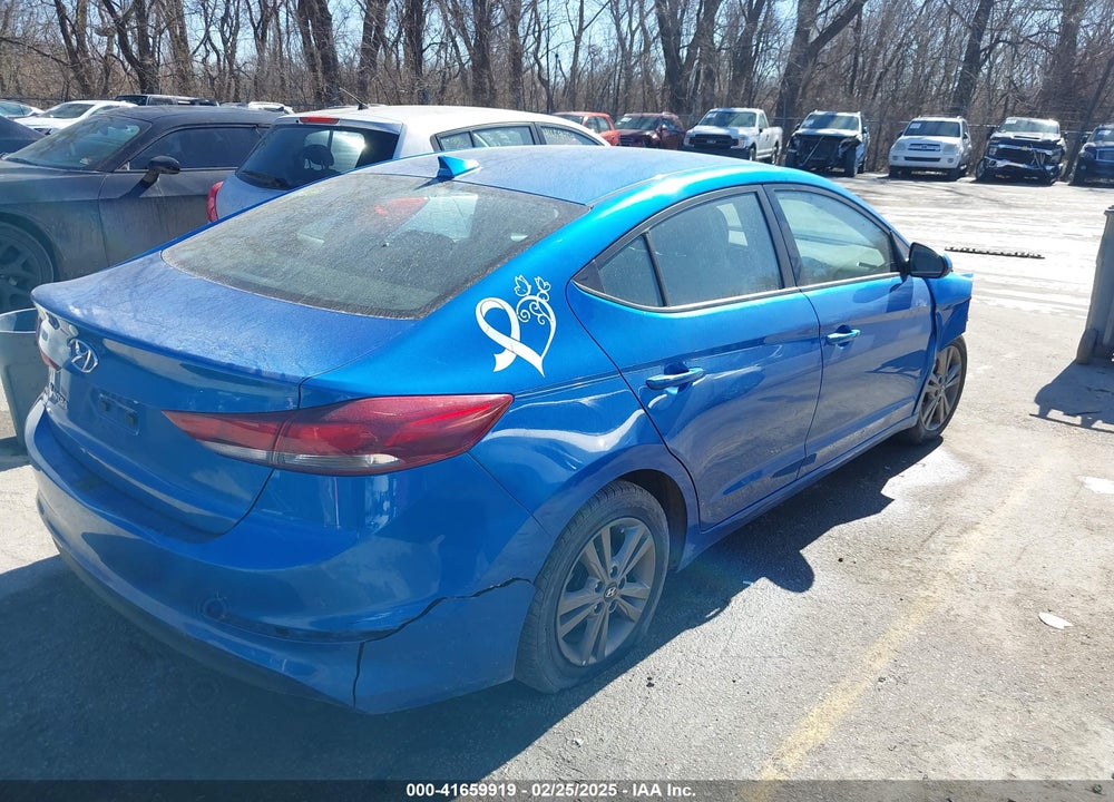 2018 HYUNDAI ELANTRA VIN: 5NPD84LF8JH216913