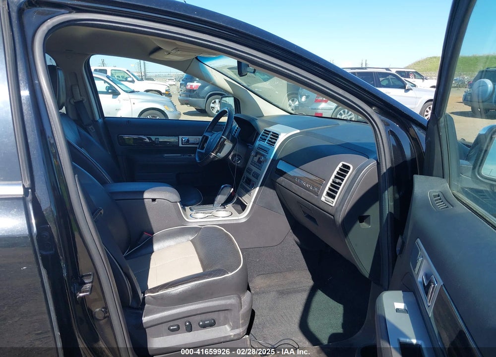 2008 LINCOLN MKX VIN: 2LMDU68C98BJ06884