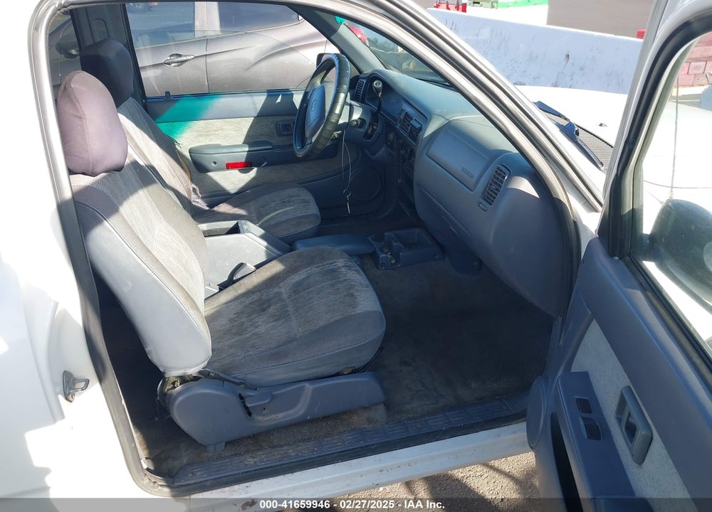 1999 TOYOTA TACOMA BASE V6 VIN: 4TAVN52NXXZ525209