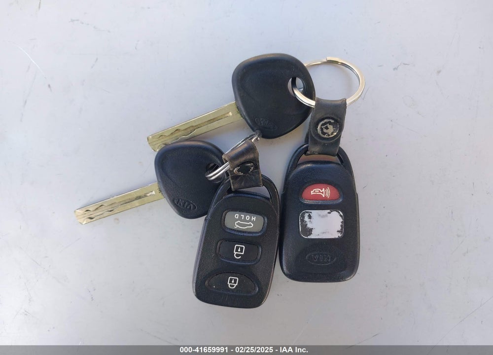 2011 KIA OPTIMA LX VIN: KNAGM4A74B5093808