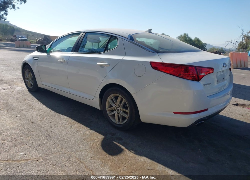 2011 KIA OPTIMA LX VIN: KNAGM4A74B5093808