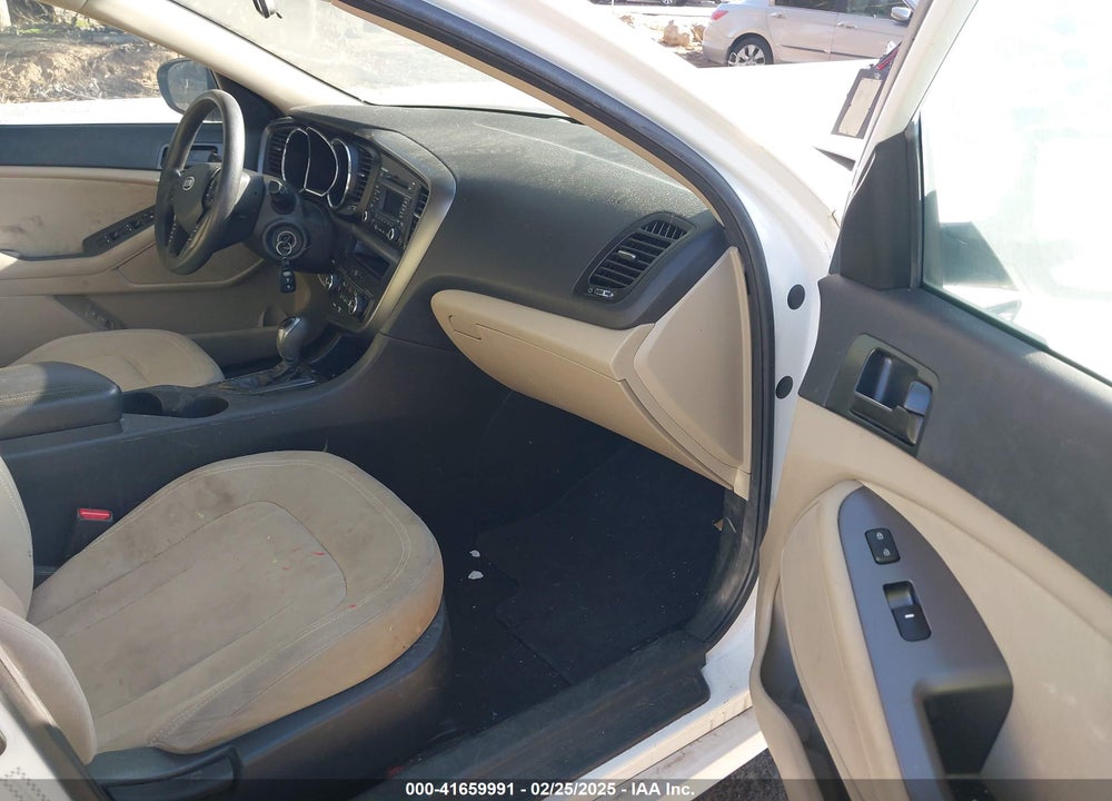 2011 KIA OPTIMA LX VIN: KNAGM4A74B5093808