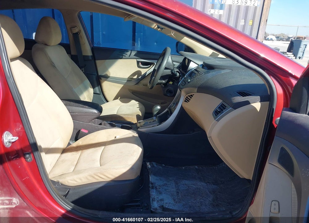 2013 HYUNDAI ELANTRA VIN: 5NPDH4AE8DH247075