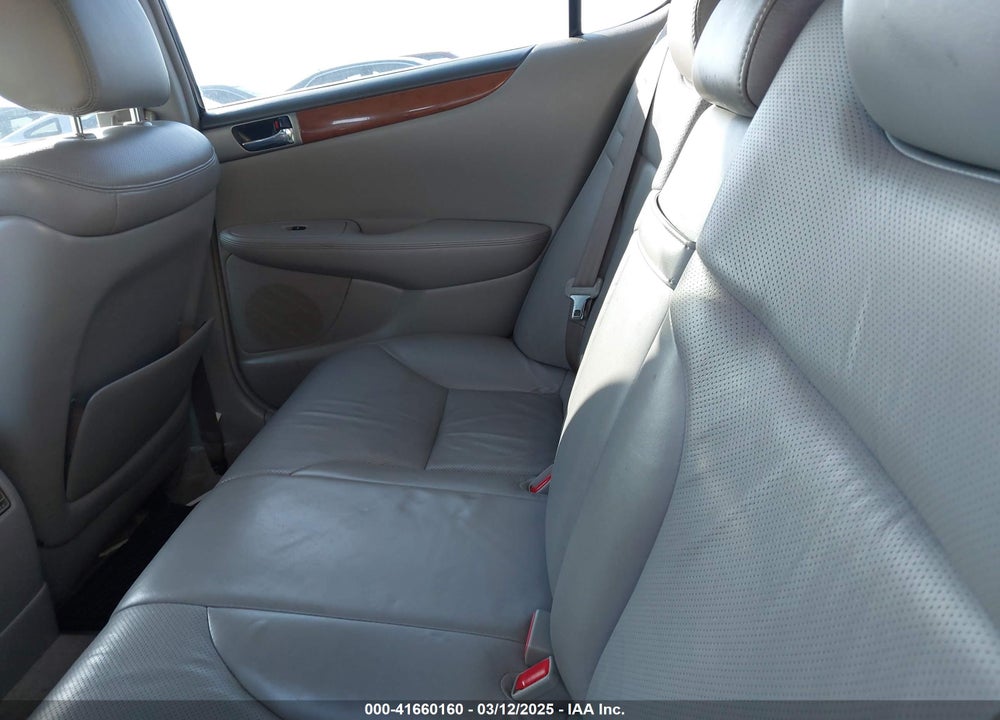 2005 LEXUS ES 330 VIN: JTHBA30G055137856