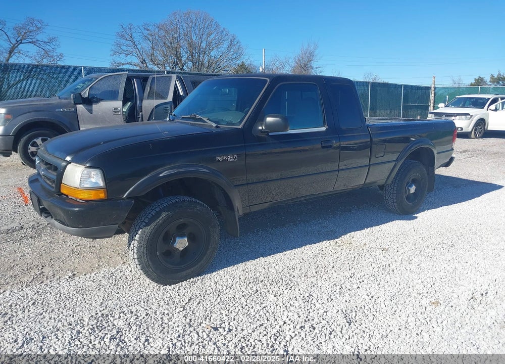 2000 FORD RANGER XLT VIN: 1FTZR15X3YTA90523