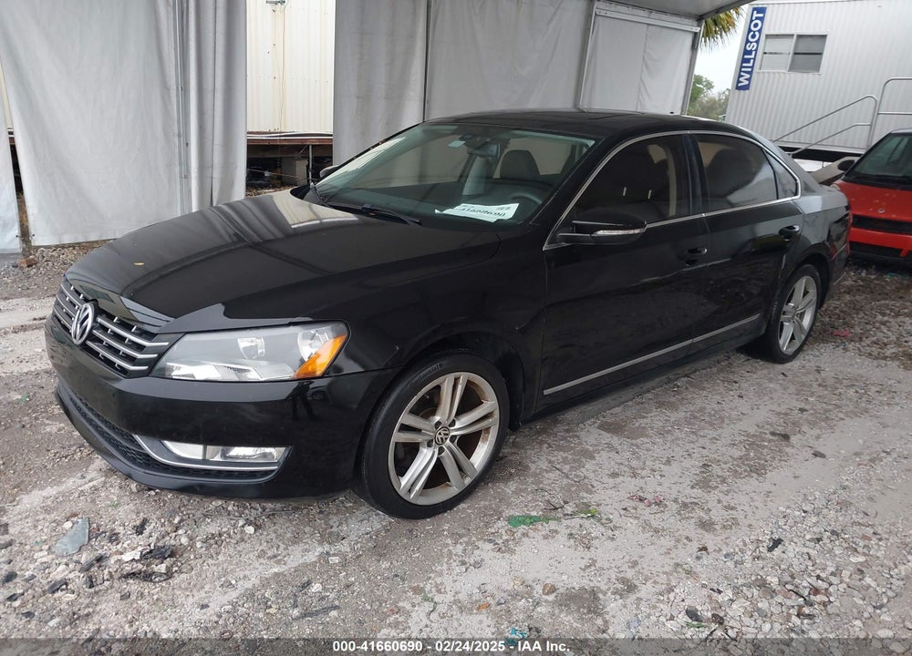 2012 VOLKSWAGEN PASSAT VIN: 1VWCH7A3XCC100579