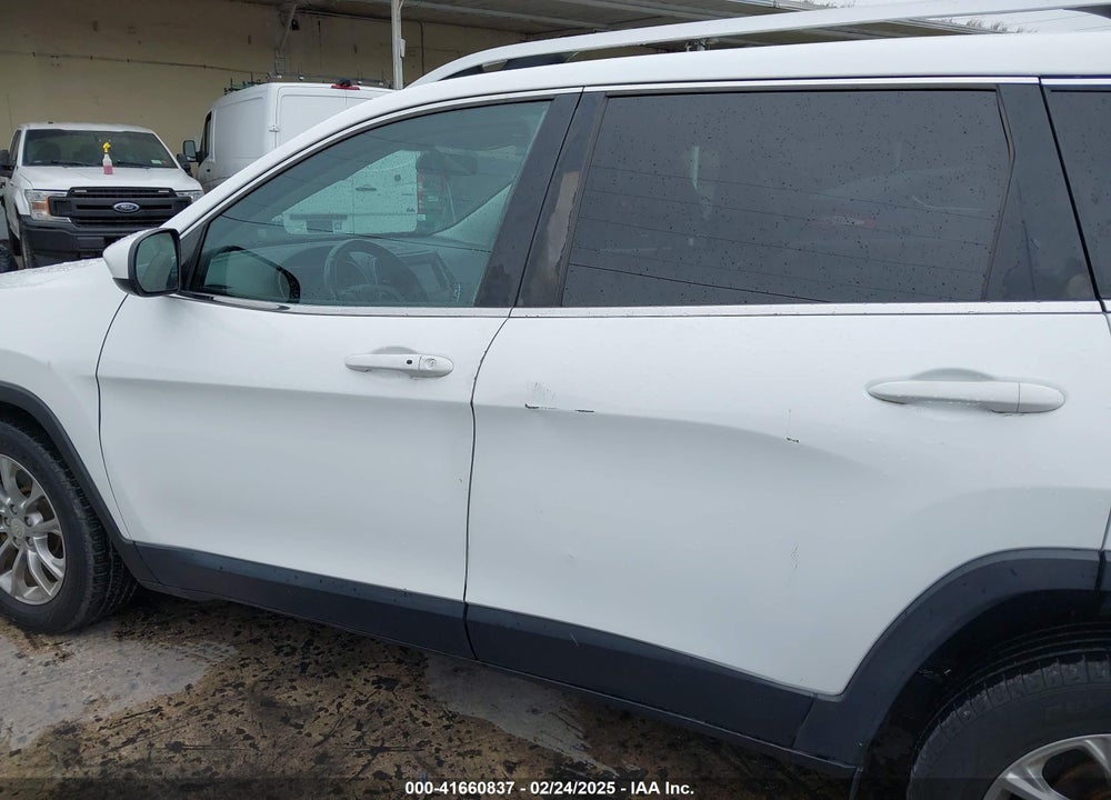 2019 JEEP CHEROKEE LATITUDE PLUS FWD VIN: 1C4PJLLB2KD132585