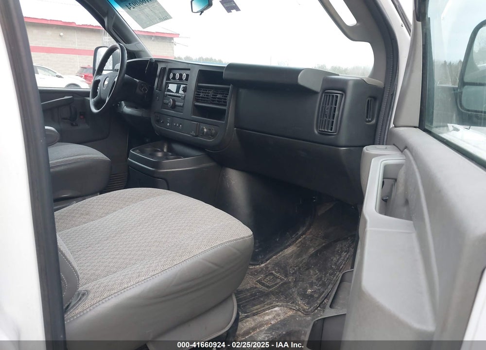 2016 CHEVROLET EXPRESS 2500 LT VIN: 1GAWGFFG8G1188745