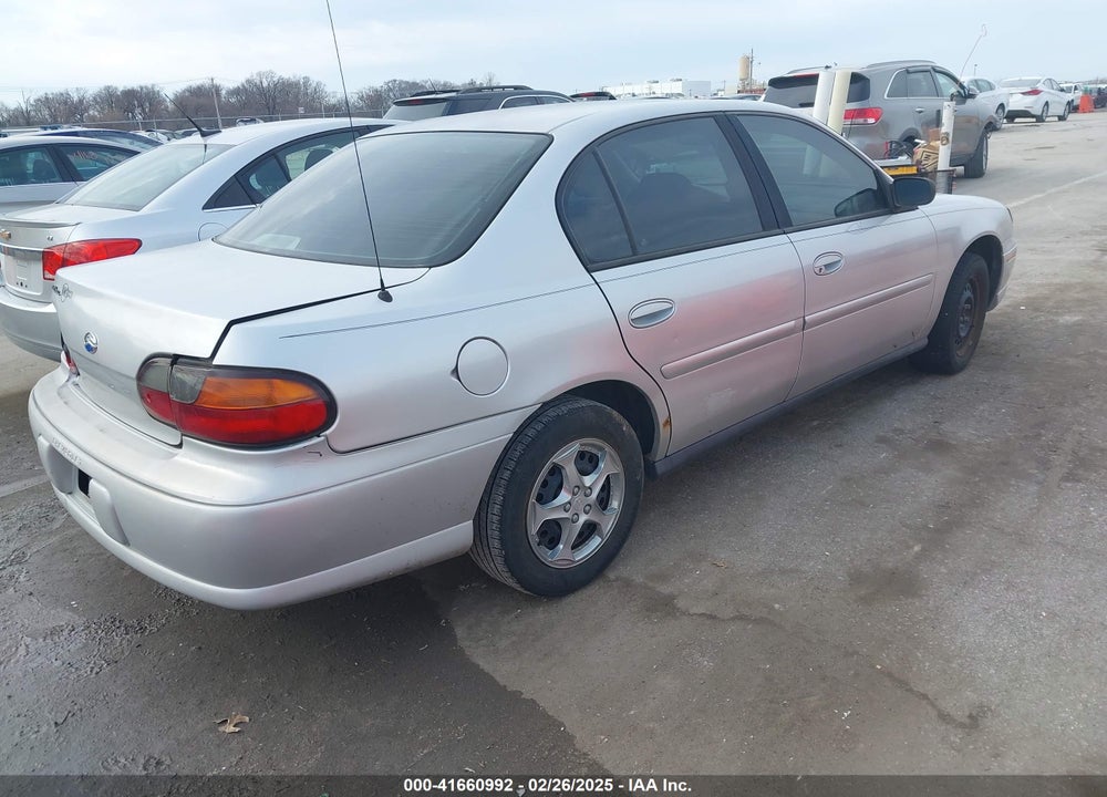 2002 CHEVROLET MALIBU VIN: 1G1ND52J32M690070