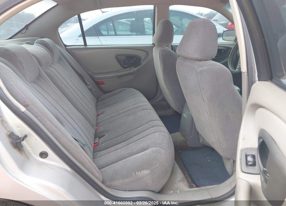 2002 CHEVROLET MALIBU VIN: 1G1ND52J32M690070