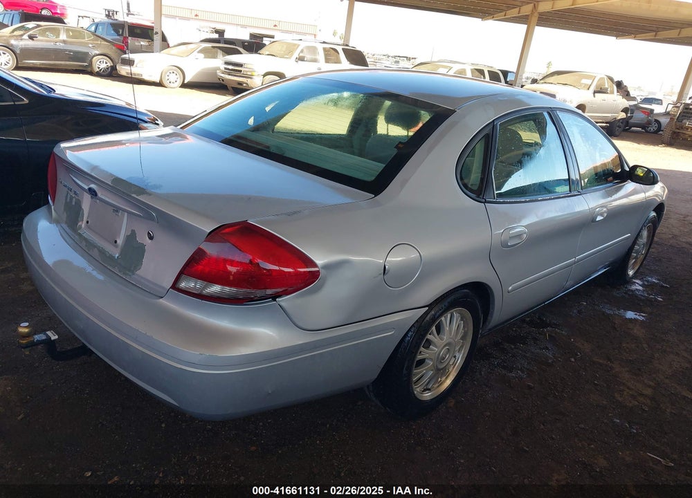 2005 FORD TAURUS SE VIN: 1FAFP53255A235470