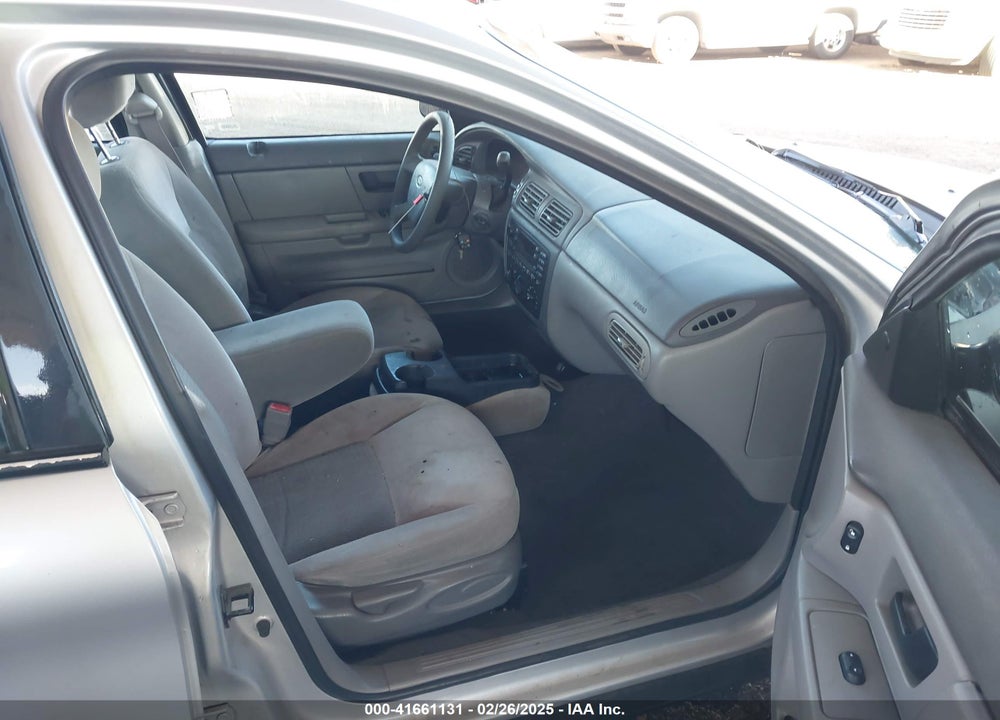 2005 FORD TAURUS SE VIN: 1FAFP53255A235470