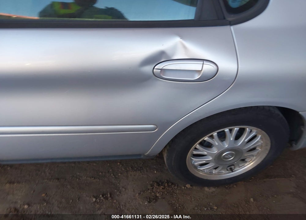 2005 FORD TAURUS SE VIN: 1FAFP53255A235470