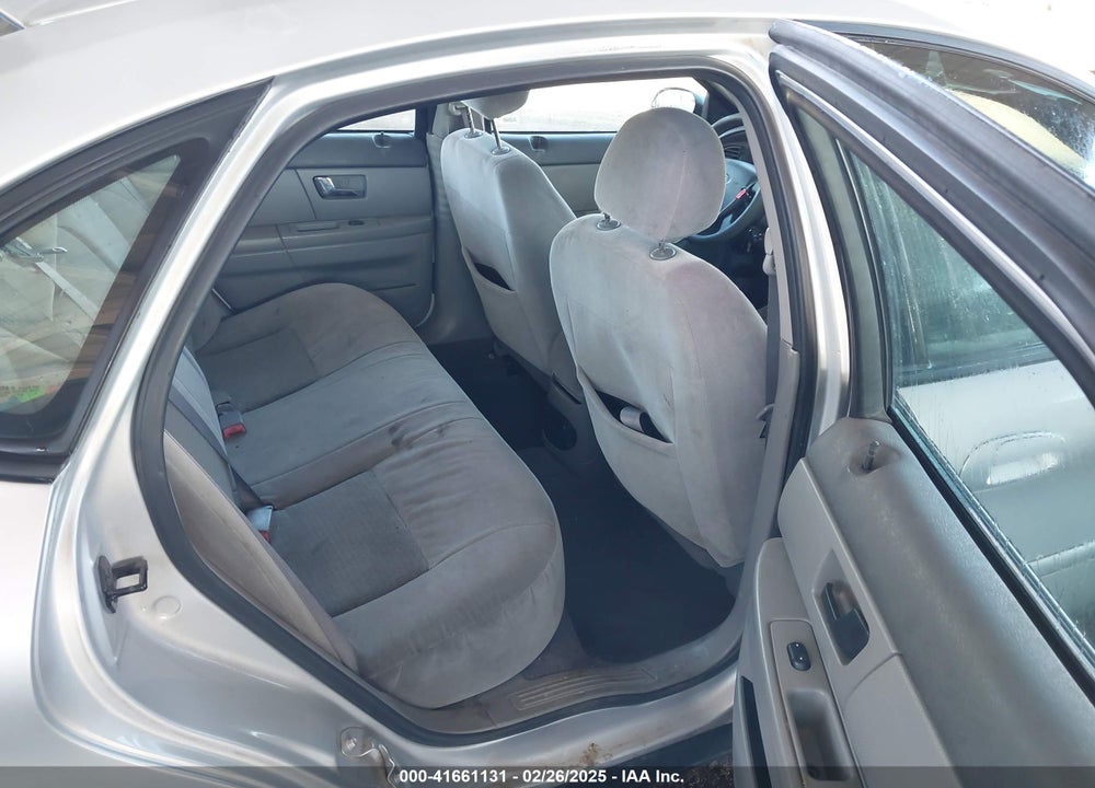 2005 FORD TAURUS SE VIN: 1FAFP53255A235470