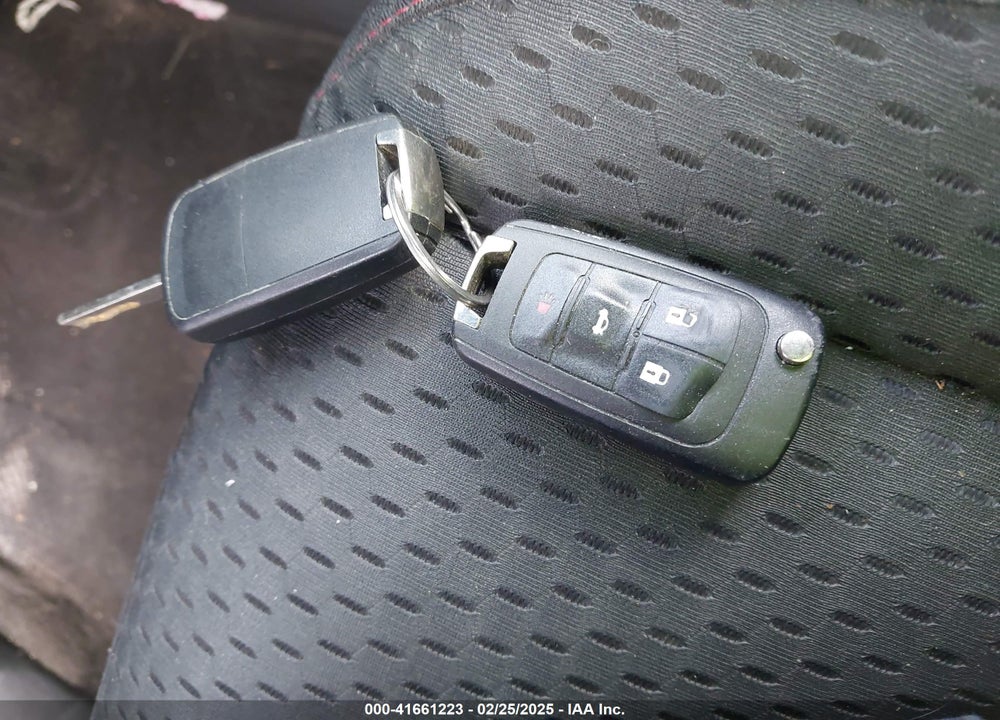 2015 CHEVROLET EQUINOX VIN: 2GNALAEK7F1180061