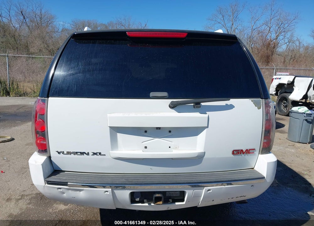 2008 GMC YUKON XL 1500 VIN: 1GKFK66828J189717