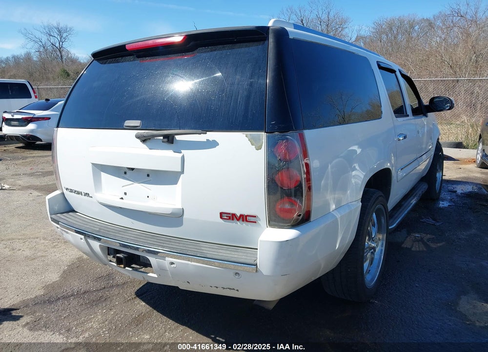 2008 GMC YUKON XL 1500 VIN: 1GKFK66828J189717