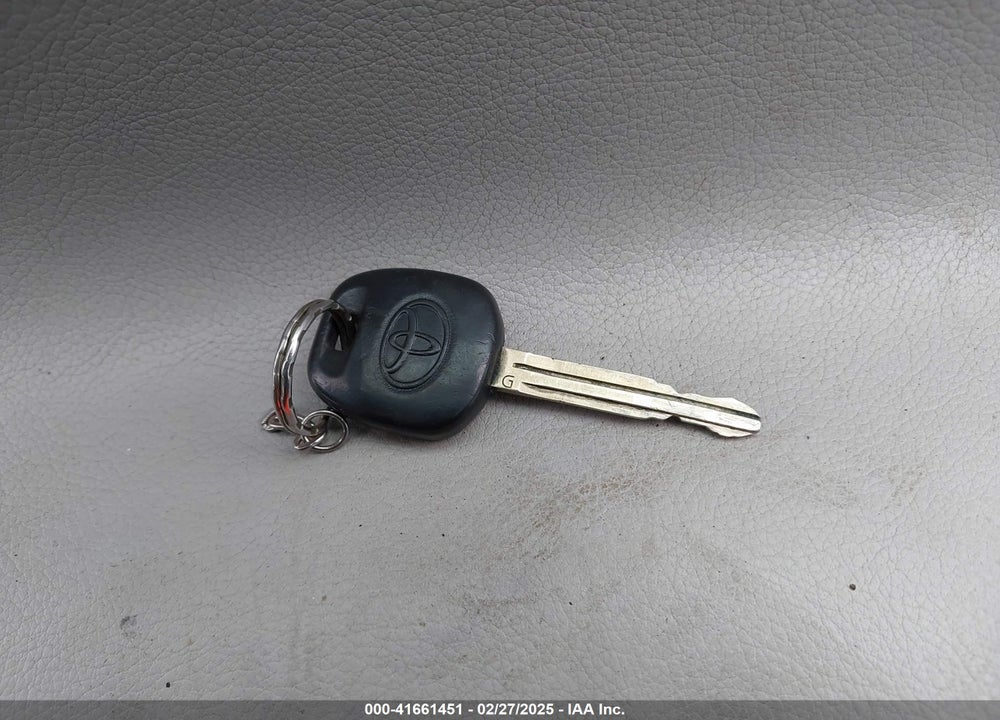 2013 TOYOTA SIENNA LE V6 8 PASSENGER VIN: 5TDKK3DC7DS295285