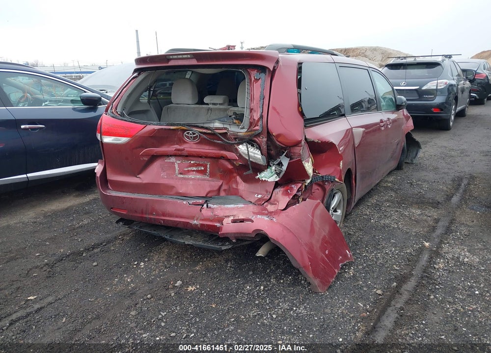 2013 TOYOTA SIENNA LE V6 8 PASSENGER VIN: 5TDKK3DC7DS295285