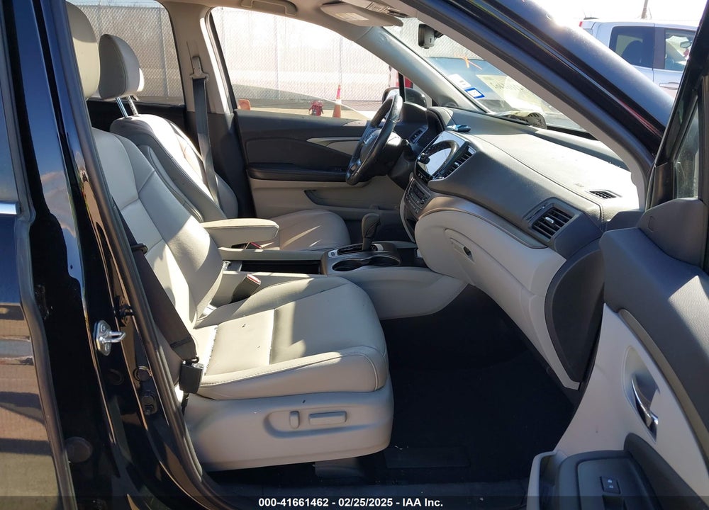 2019 HONDA PILOT EX-L VIN: 5FNYF5H53KB031522