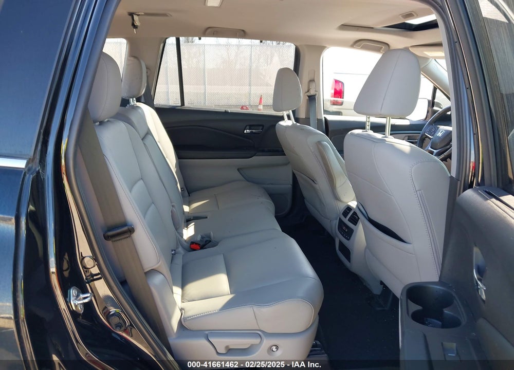 2019 HONDA PILOT EX-L VIN: 5FNYF5H53KB031522