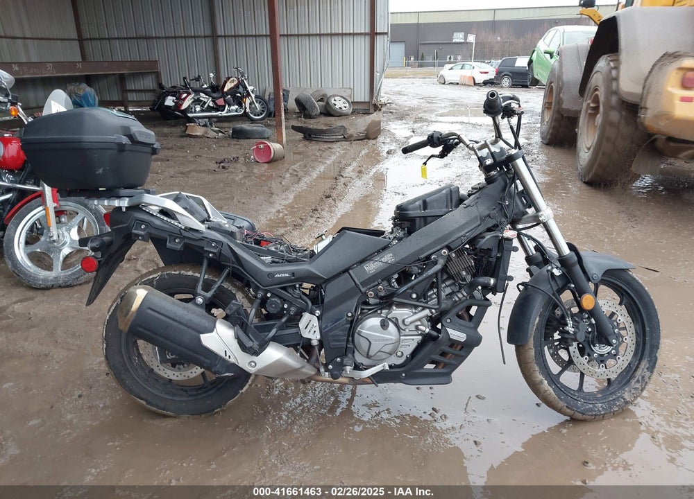 2017 SUZUKI DL650 VIN: JS1C733B7H2100243