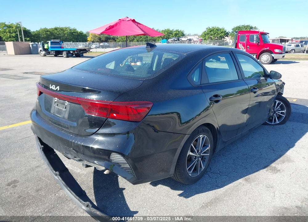 2023 KIA FORTE VIN: 3KPF24AD8PE587918