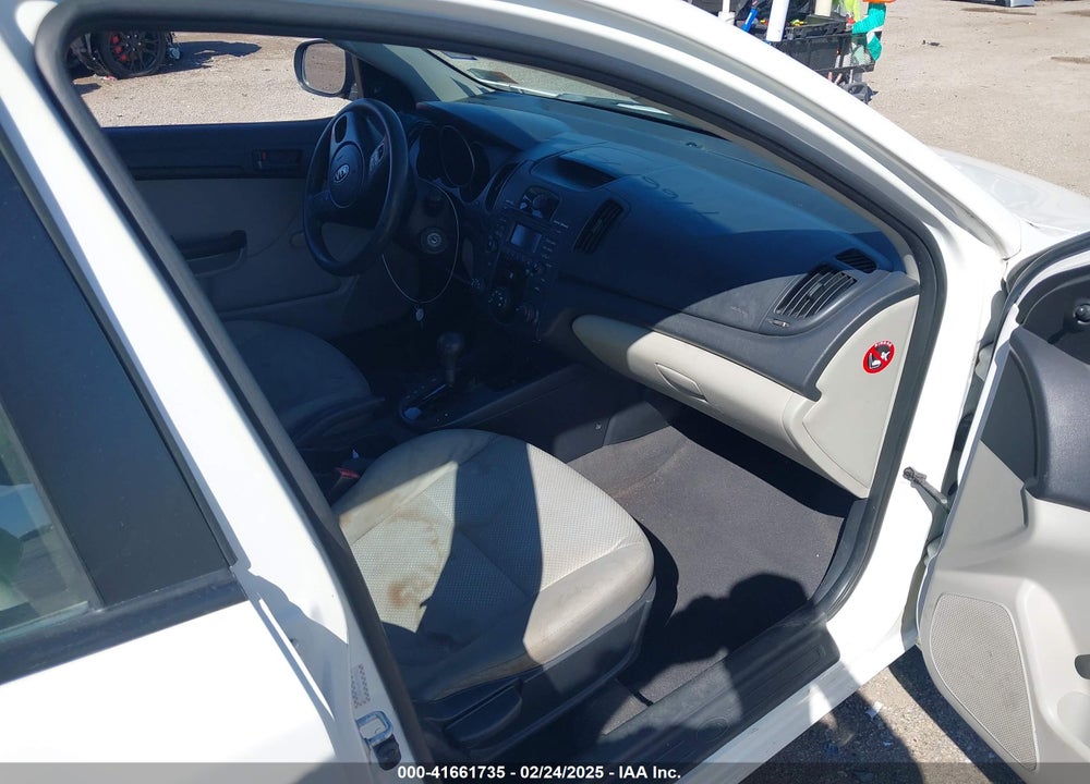 2010 KIA FORTE VIN: KNAFT4A20A5078689