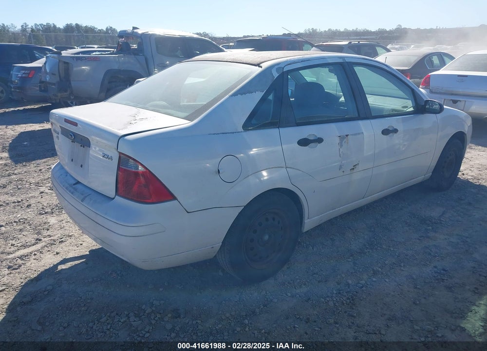 2005 FORD FOCUS ZX4 VIN: 1FAFP34N75W132373