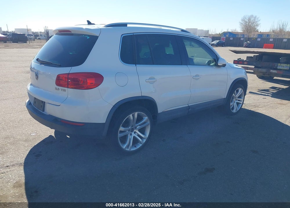 2012 VOLKSWAGEN TIGUAN SEL VIN: WVGAV7AX5CW562662