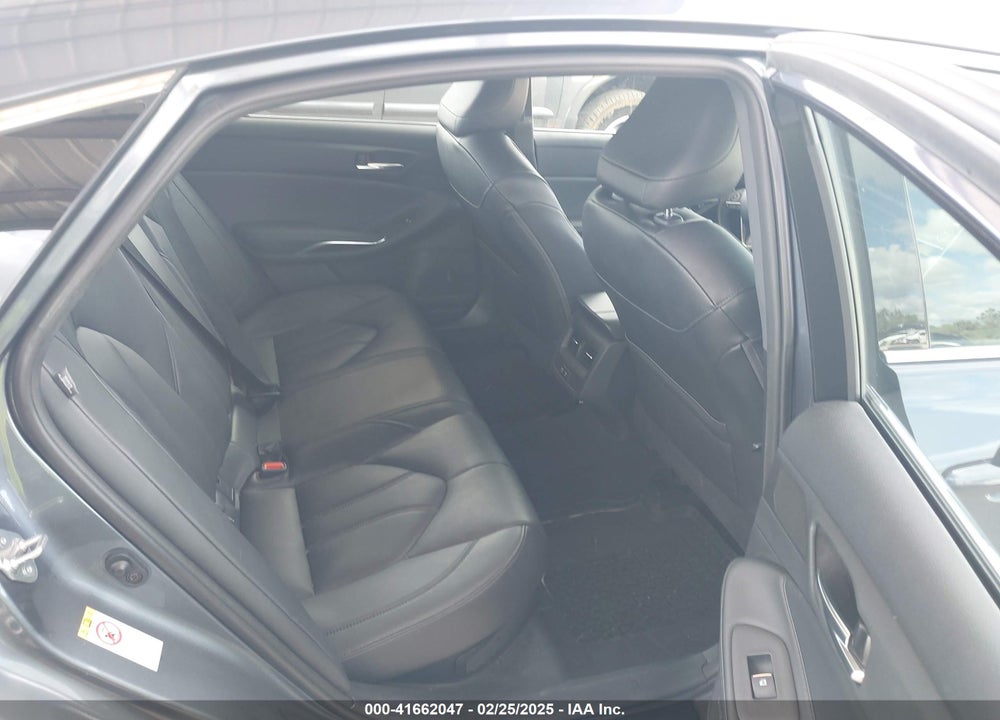 2019 TOYOTA AVALON HYBRID XLE VIN: 4T1B21FB0KU004199