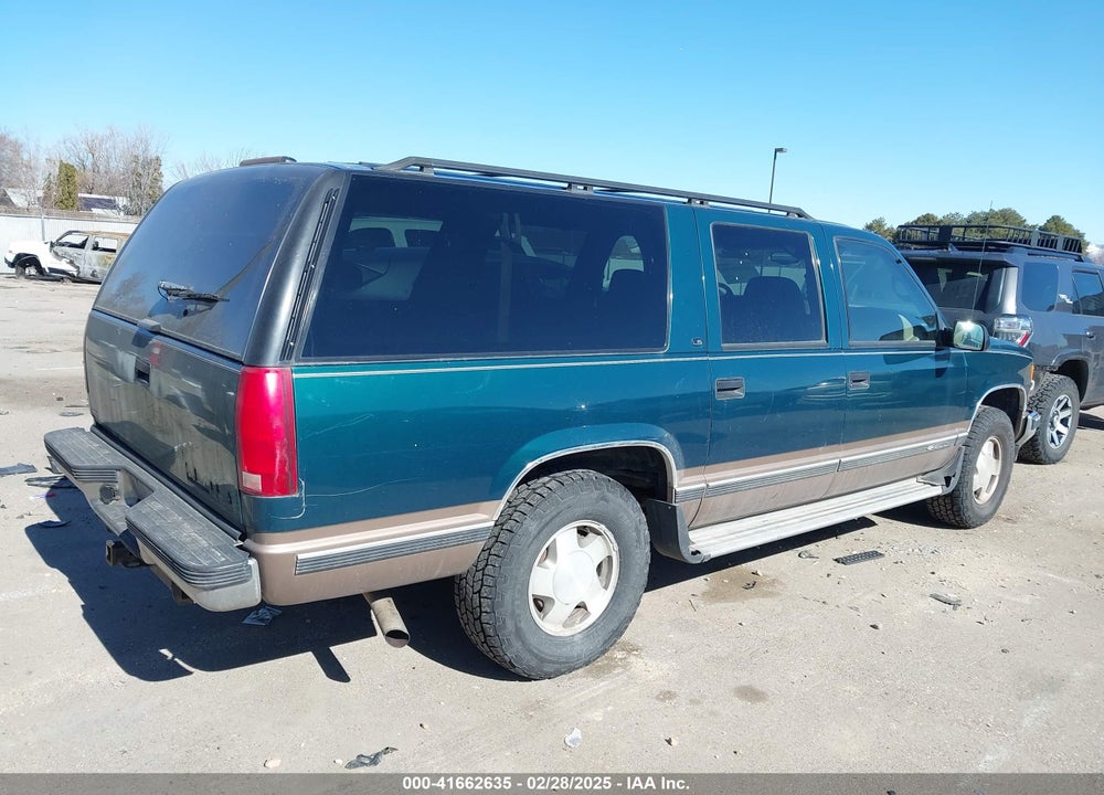 1997 CHEVROLET SUBURBAN 1500 VIN: 3GNFK16R9VG184722