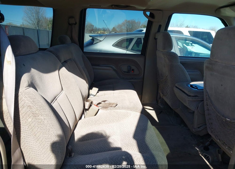 1997 CHEVROLET SUBURBAN 1500 VIN: 3GNFK16R9VG184722