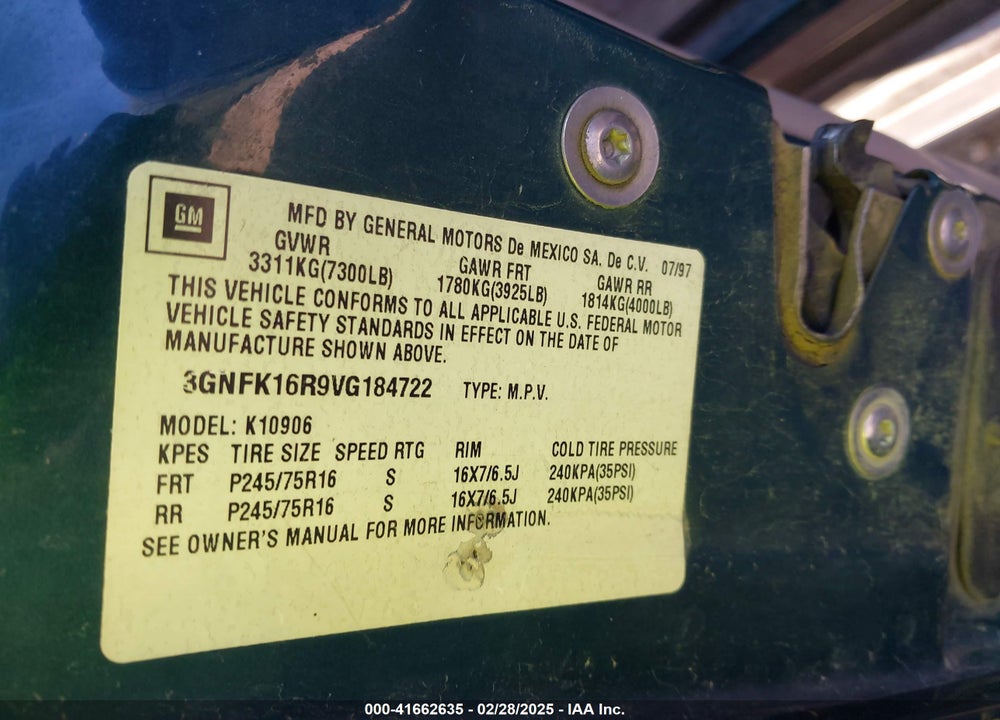 1997 CHEVROLET SUBURBAN 1500 VIN: 3GNFK16R9VG184722