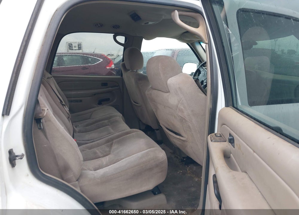 2004 CHEVROLET TAHOE VIN: 1GNEK13T84J111012