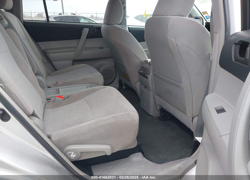 2013 TOYOTA HIGHLANDER VIN: 5TDBK3EH8DS232867