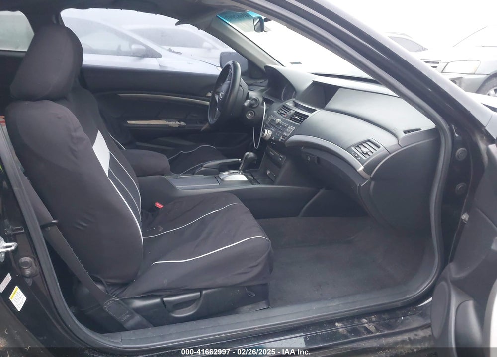 2008 HONDA ACCORD VIN: 1HGCS12818A005389