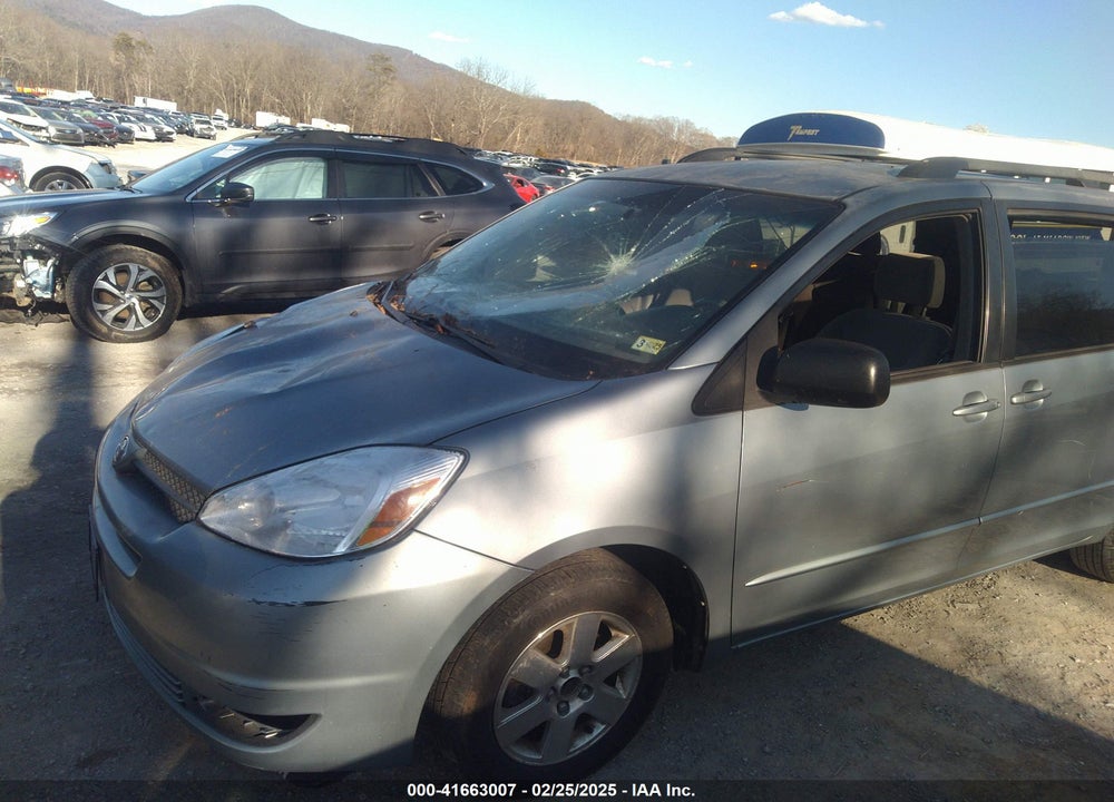 2004 TOYOTA SIENNA LE VIN: 5TDZA23C84S126583