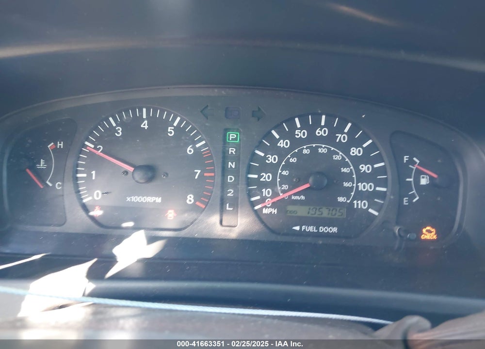 2000 TOYOTA SIENNA XLE VIN: 4T3ZF13C2YU268945