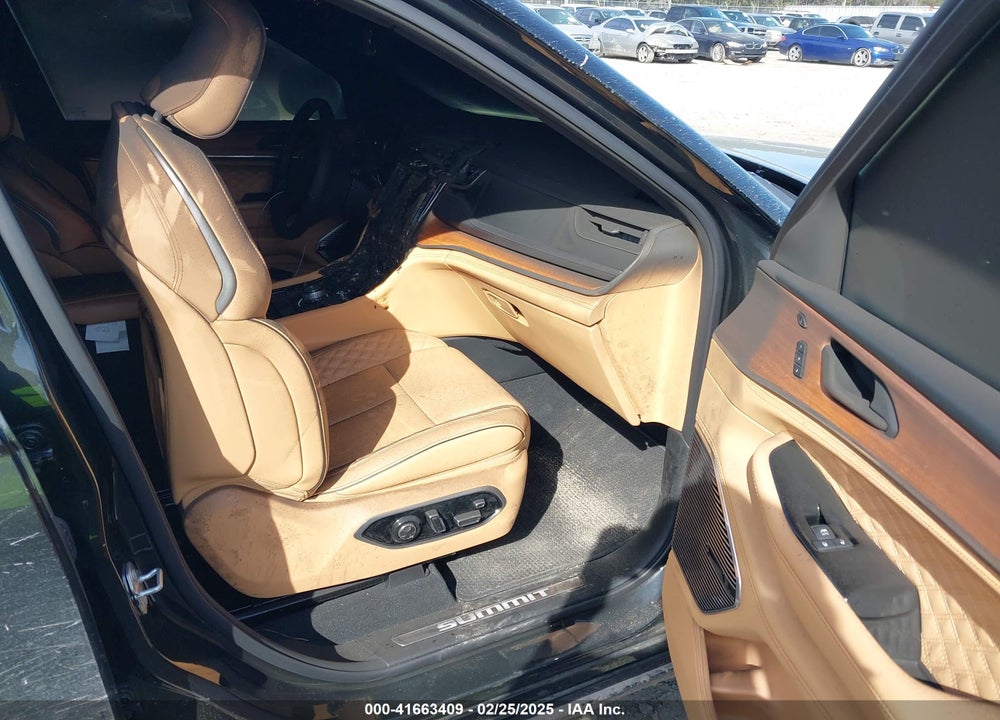 2024 JEEP GRAND CHEROKEE L SUMMIT RESERVE 4X4 VIN: 1C4RJKEG6R8592878