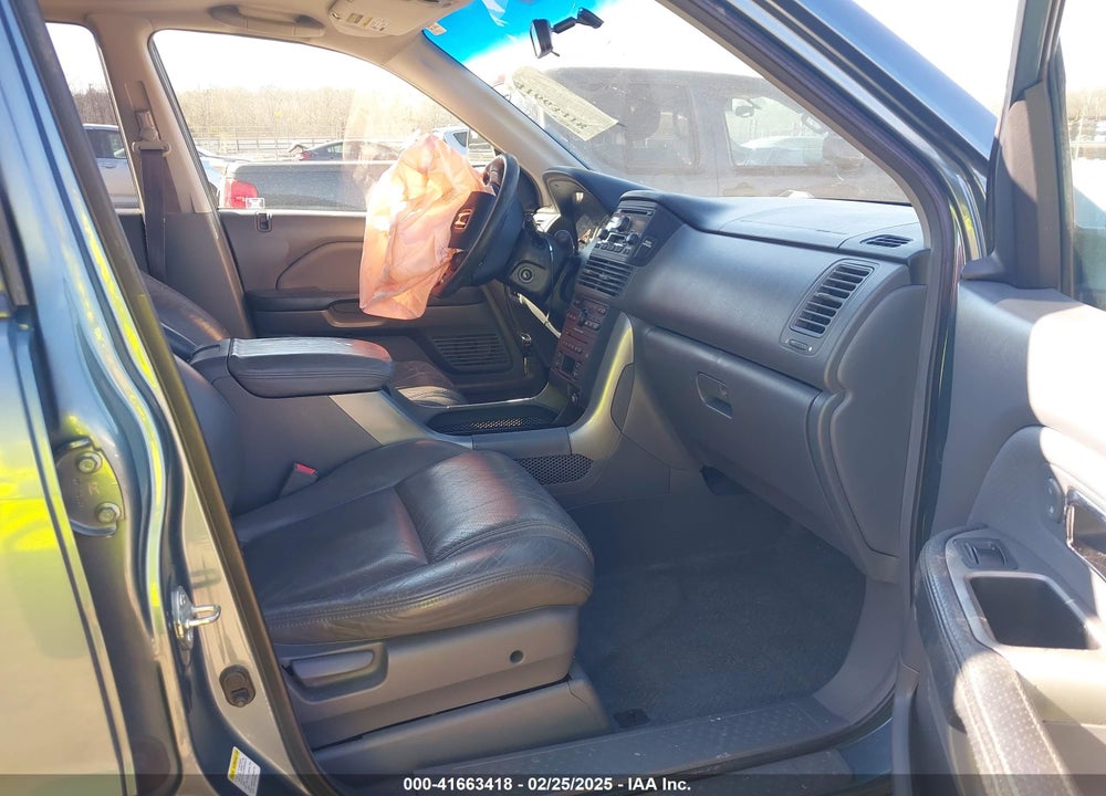 2005 HONDA PILOT VIN: 2HKYF18575H505891
