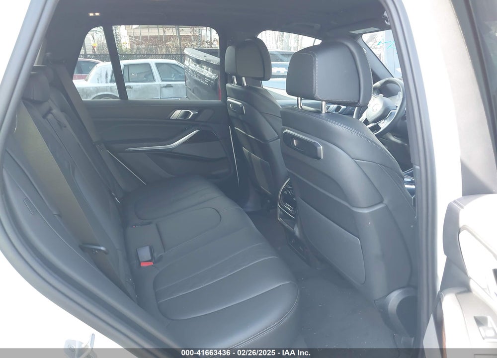 2025 BMW X5 VIN: 5UX43EU00S9Y15294