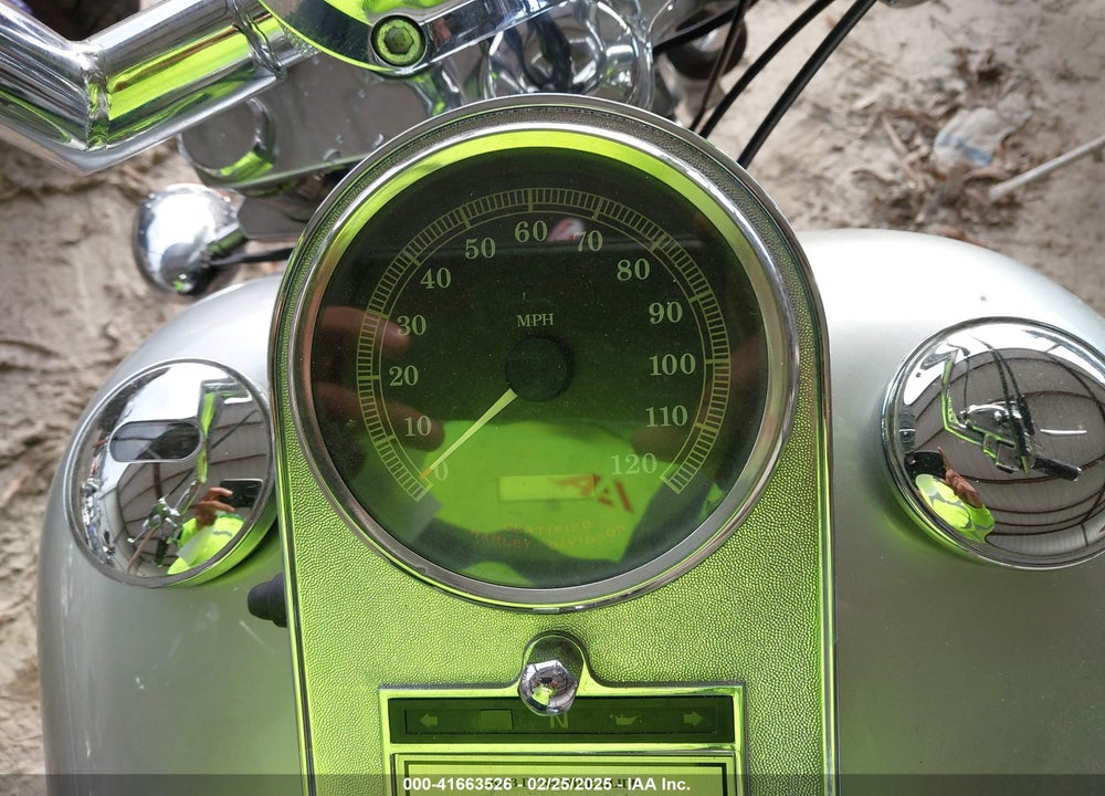 2003 HARLEY-DAVIDSON FXDWG VIN: 1HD1GEV403K304283