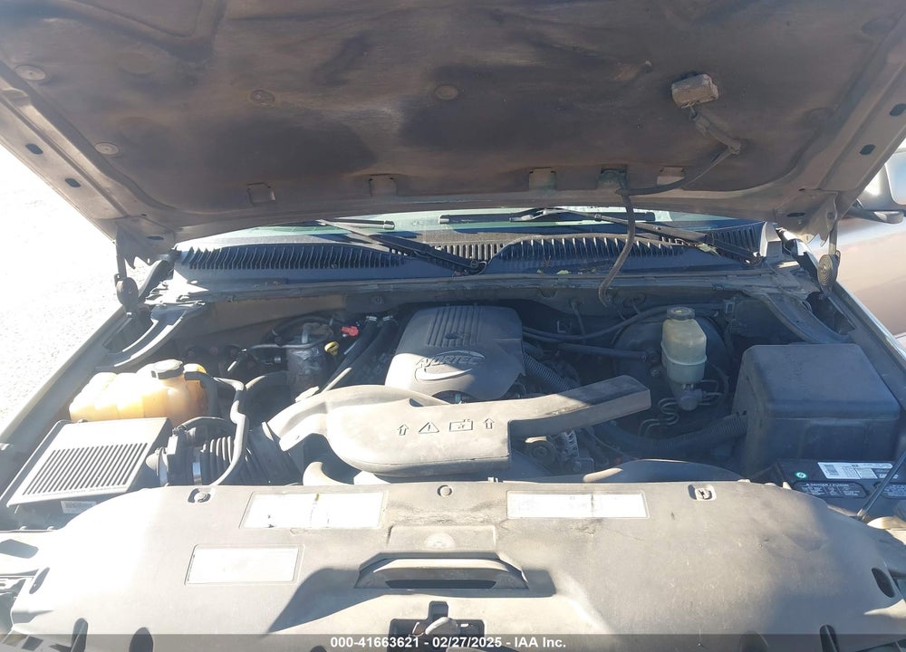 2001 CHEVROLET SUBURBAN 1500 LT VIN: 3GNFK16T21G261971